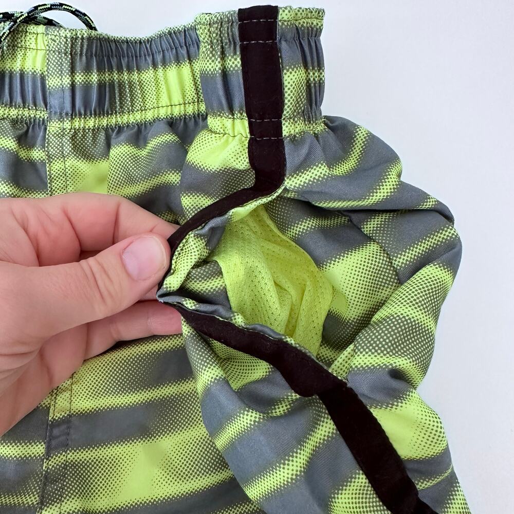 Nike swim trunks - Picture 3 of 5